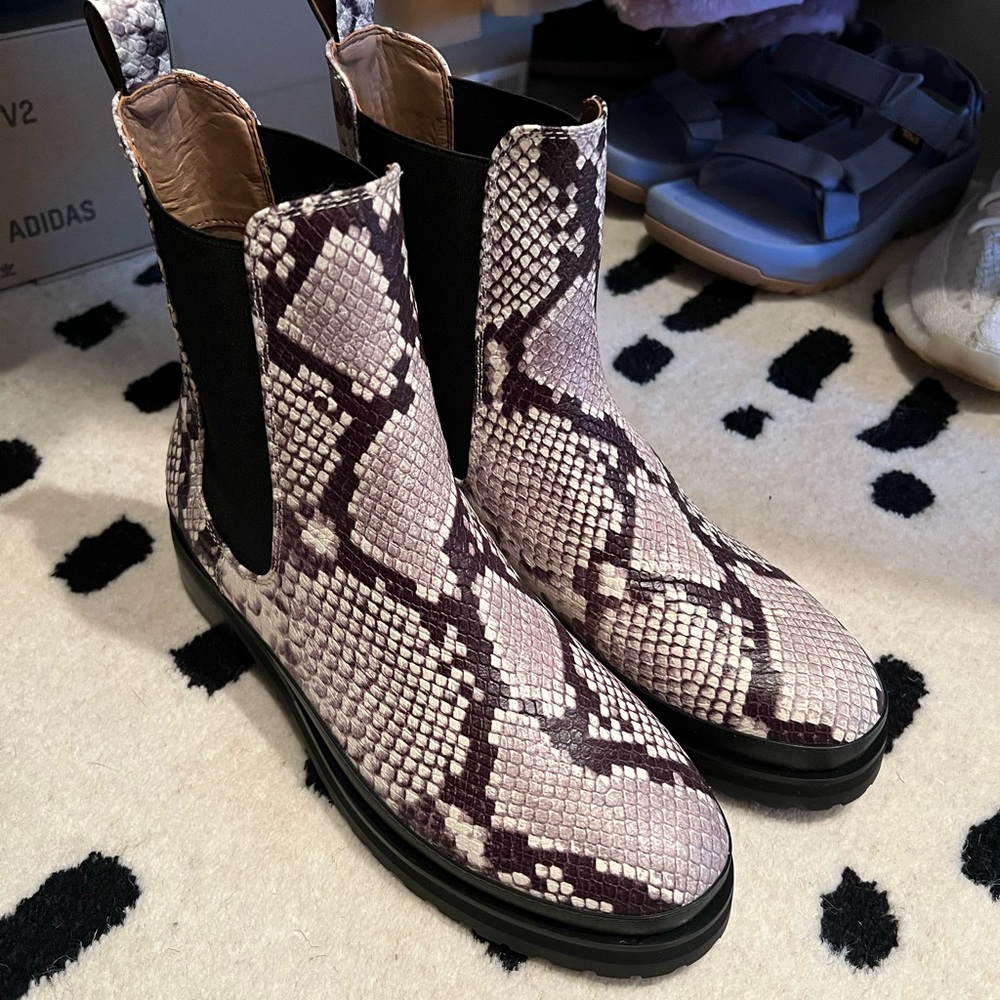 Aerosoles Camila chelsea boot in snakeskin leather women’s sz 8 brand new - Picture 8 of 9